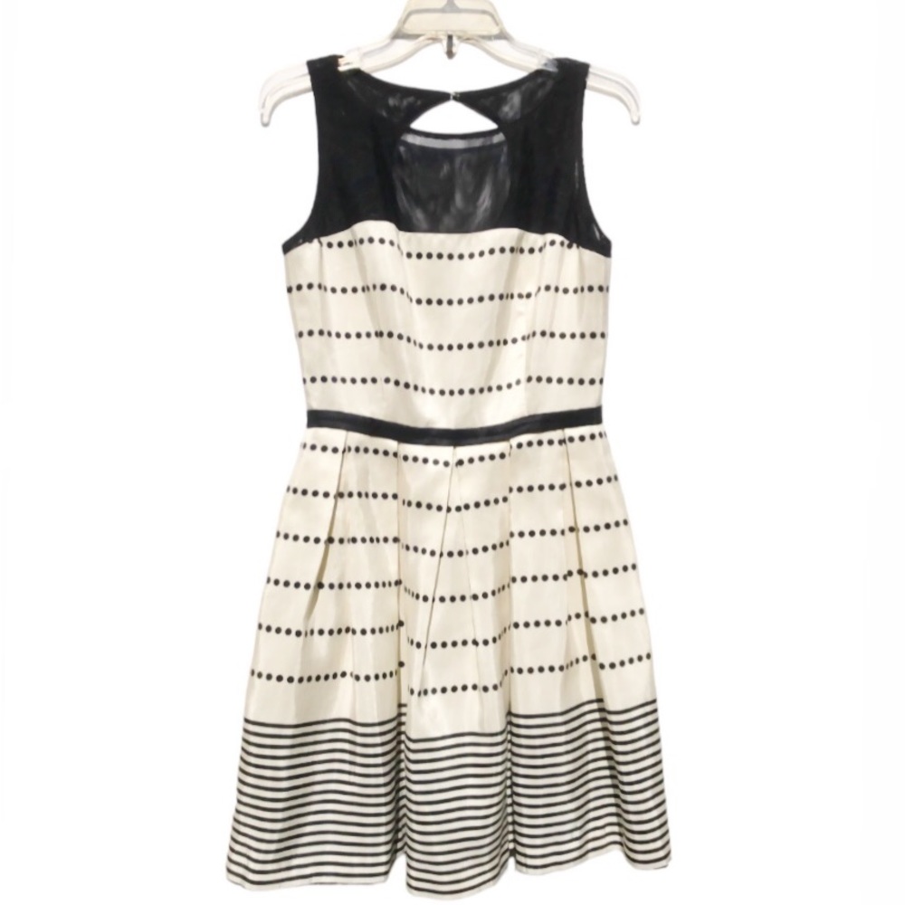 Taylor Fit & Flare Ivory & Black Dress Size 6 - Picture 5 of 16